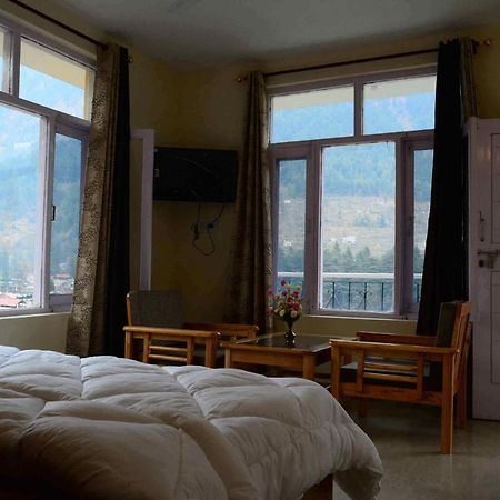 Ambika Bliss Bed and Breakfast Manāli Exteriör bild